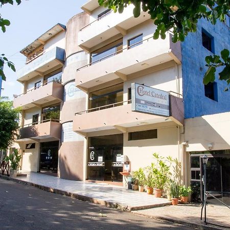 Hotel Catedral Ciudad del Este Exterior photo